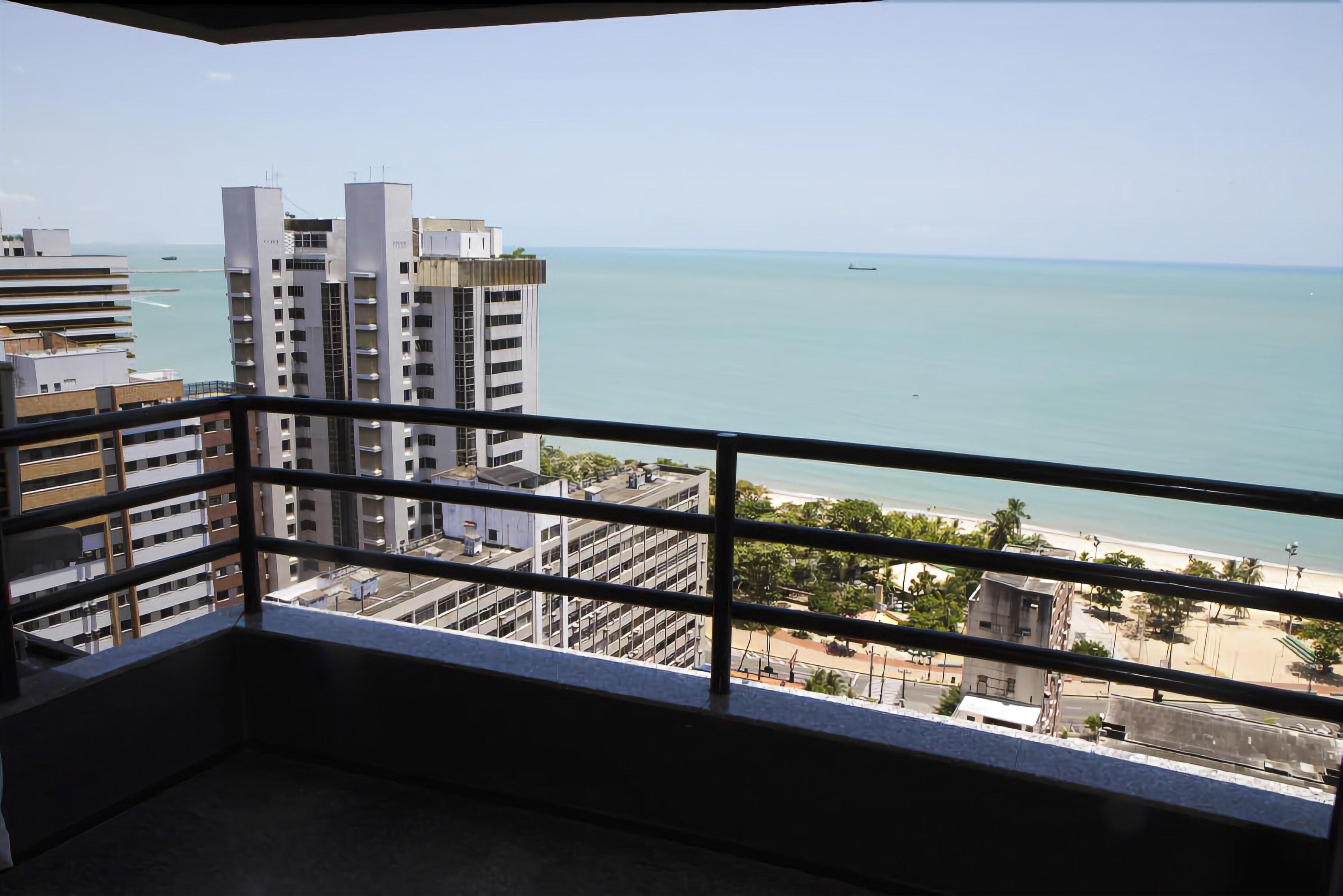 Spazzio Hotel 4*